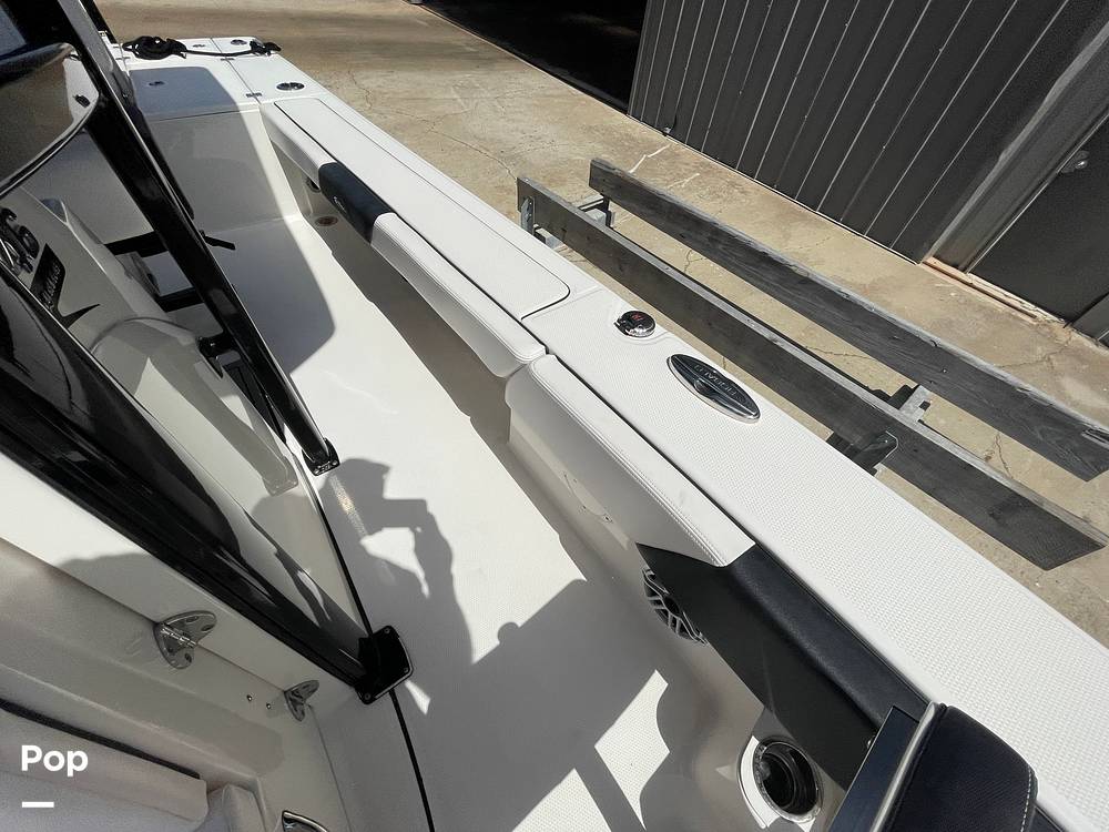 Slide: The Image of Robalo 246 Cayman 2021 - 15233954