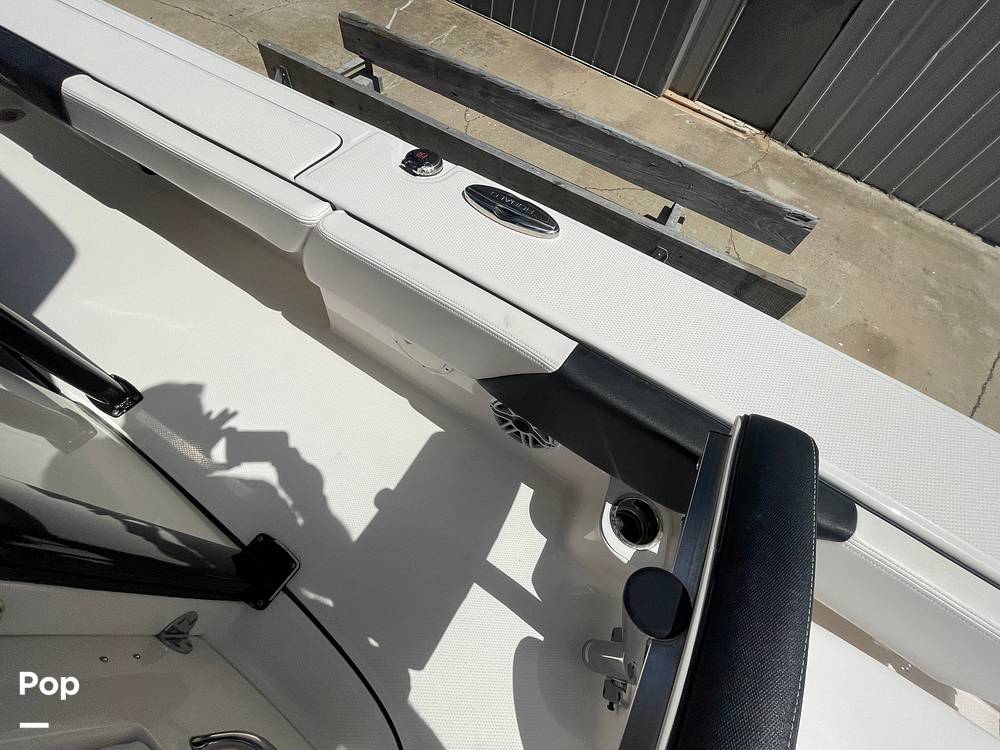 Slide: The Image of Robalo 246 Cayman 2021 - 15233955