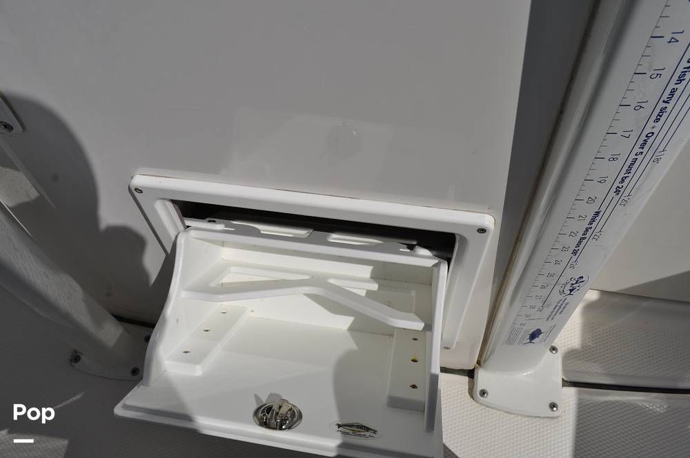 Slide: The Image of Robalo 246 Cayman 2021 - 15336687