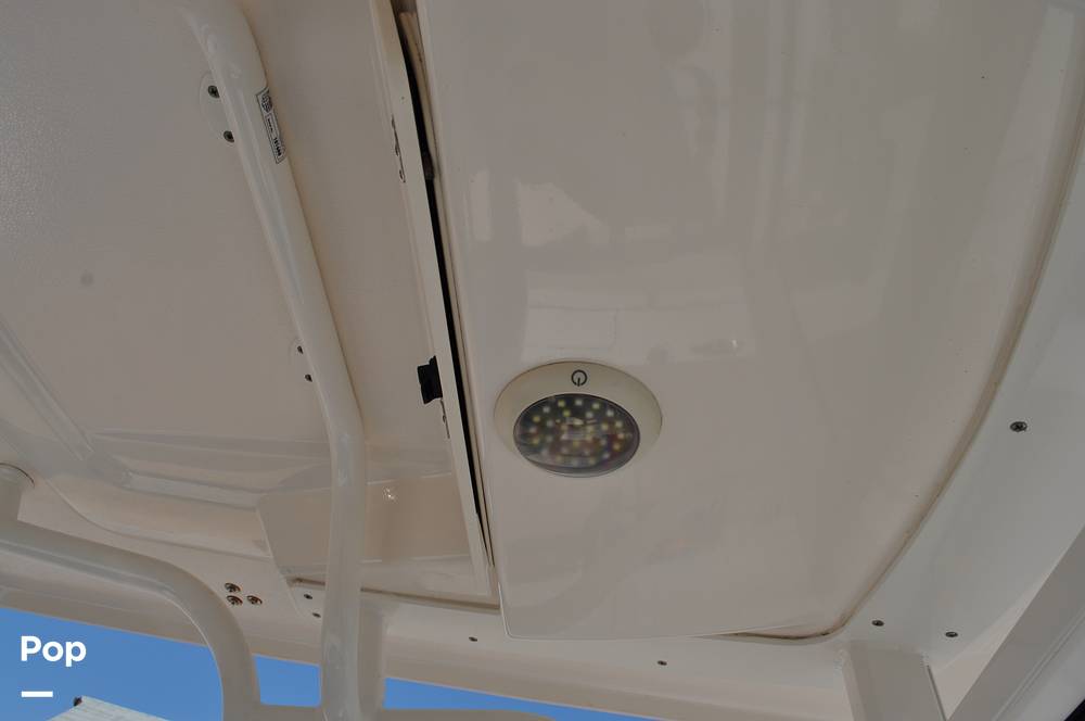 Slide: The Image of Robalo 246 Cayman 2021 - 15336692