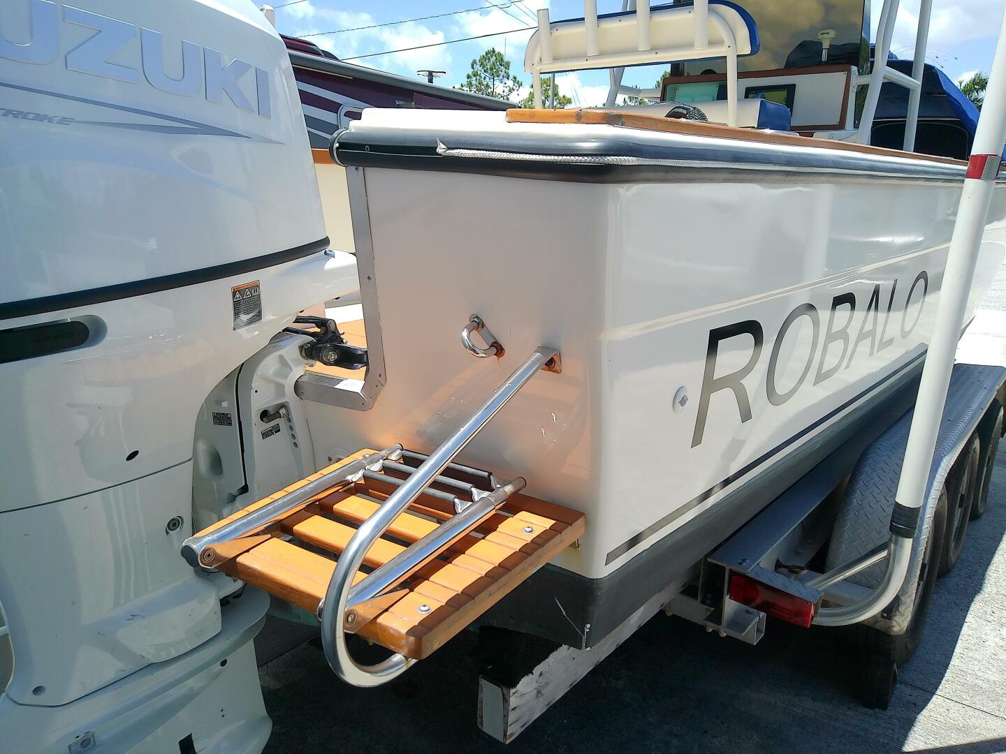 Slide: The Image of Robalo 2520 Center Console 1985 - 5310334