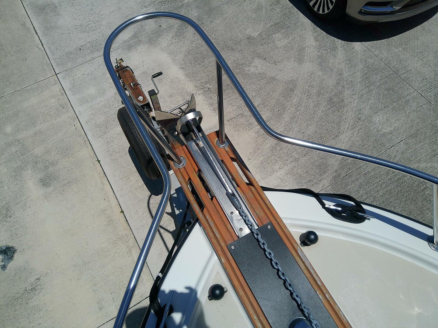 Slide: The Image of Robalo 2520 Center Console 1985 - 5310351