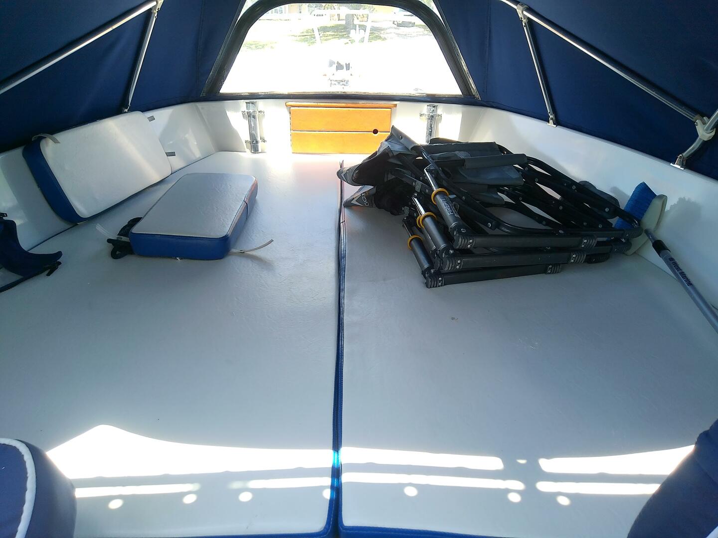 Slide: The Image of Robalo 2520 Center Console 1985 - 5310394