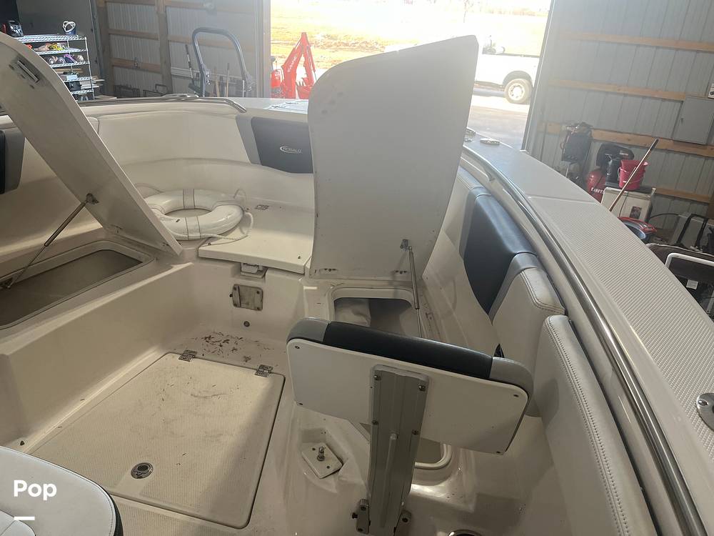 Slide: The Image of Robalo 272 2022 - 13870099