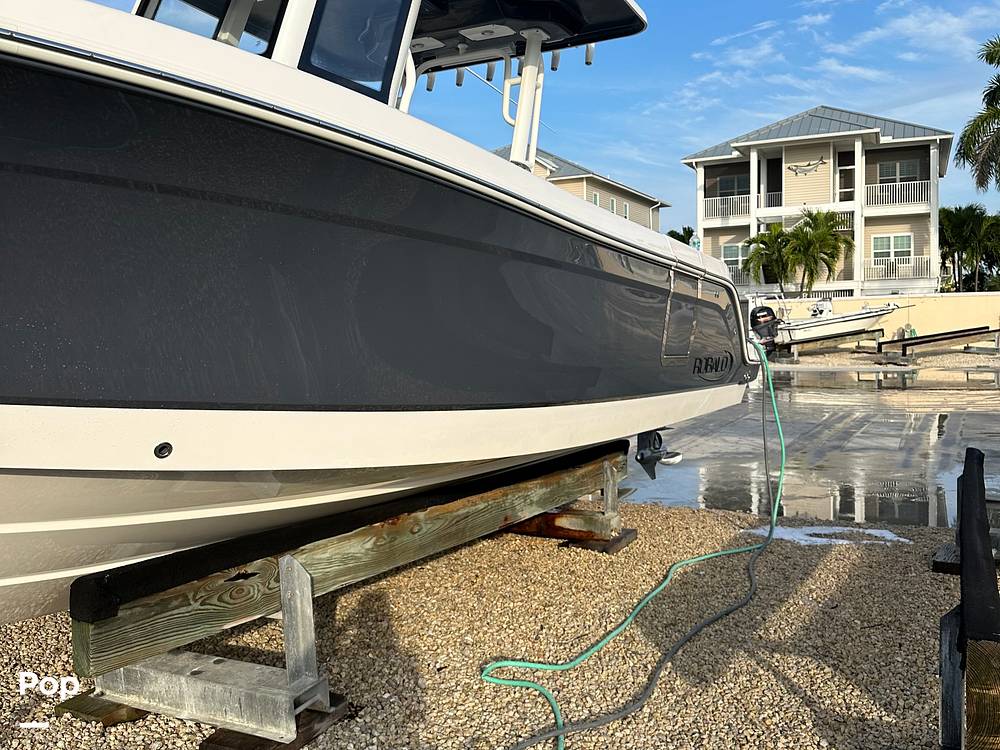 Slide: The Image of Robalo 272 2023 - 15360087