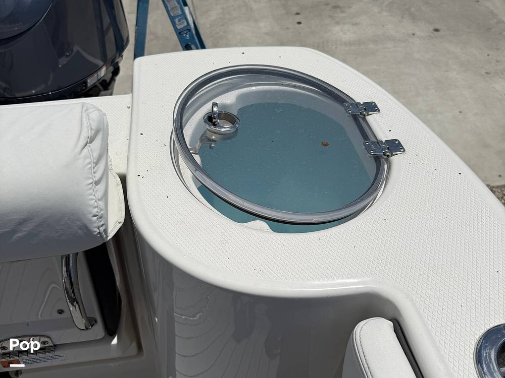 Slide: The Image of Robalo 272 2023 - 15390449