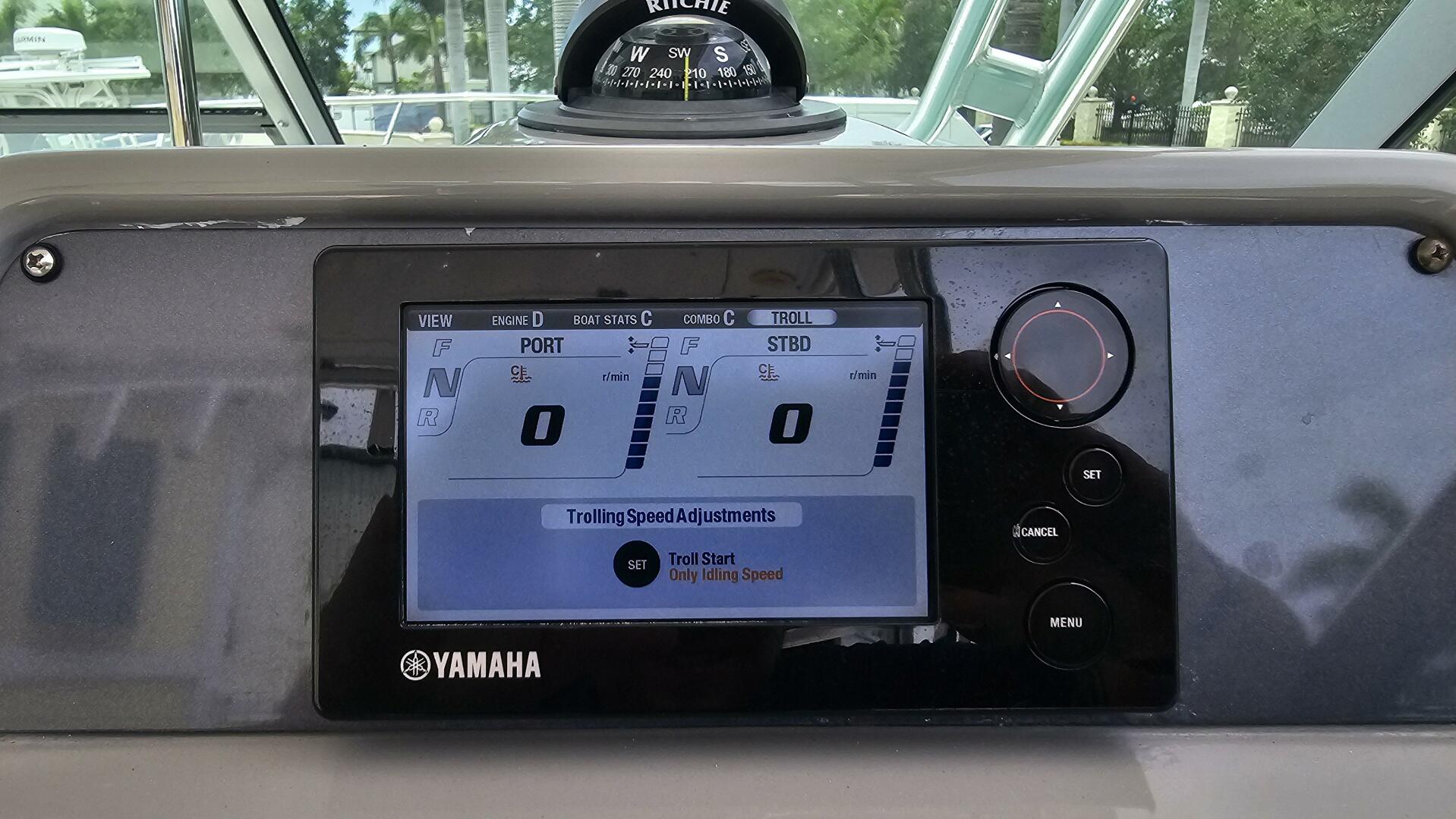 Slide: The Image of Robalo 305 Walkaround 2013 - 5457047