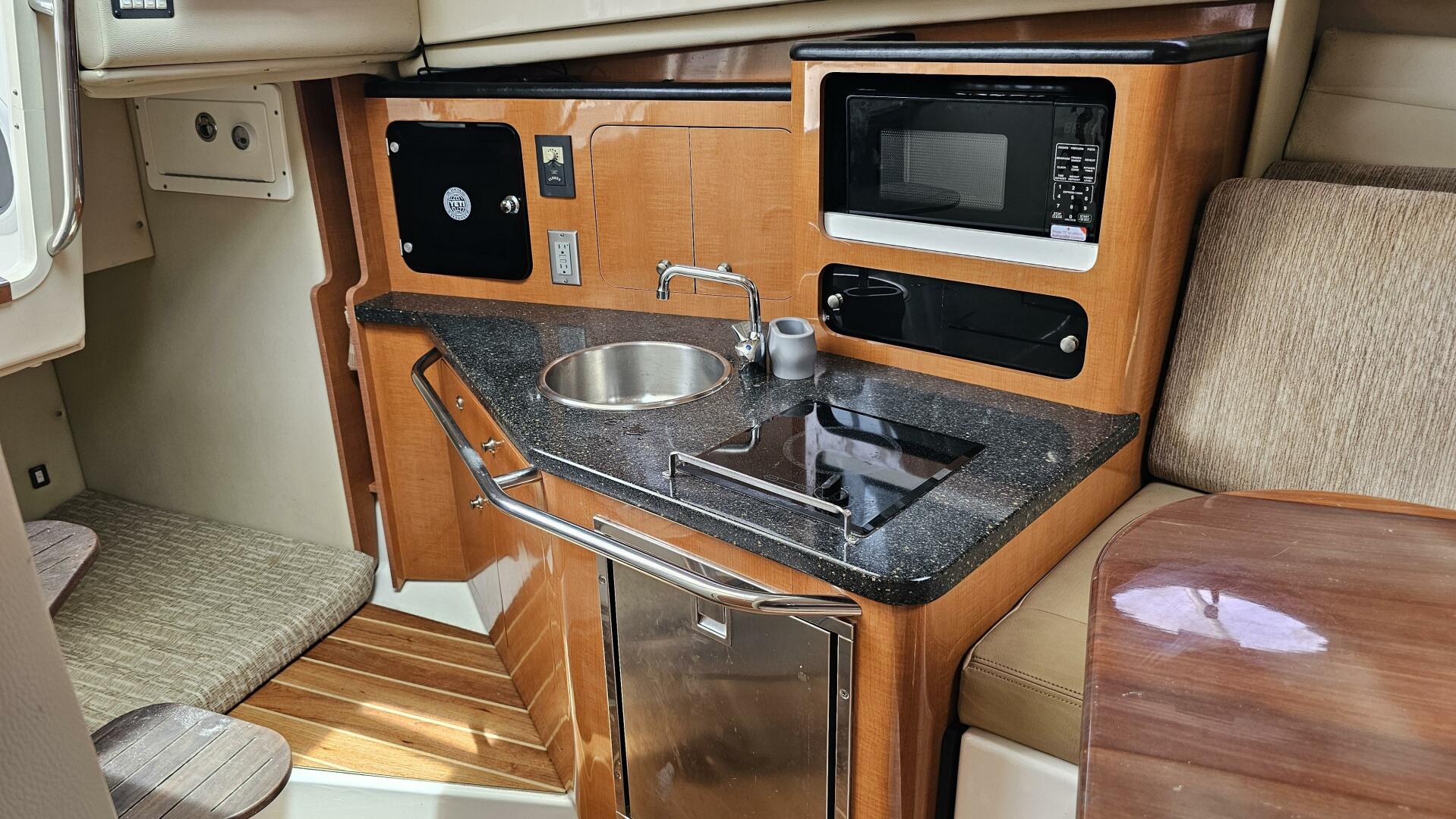 Slide: The Image of Robalo 305 Walkaround 2013 - 5457077