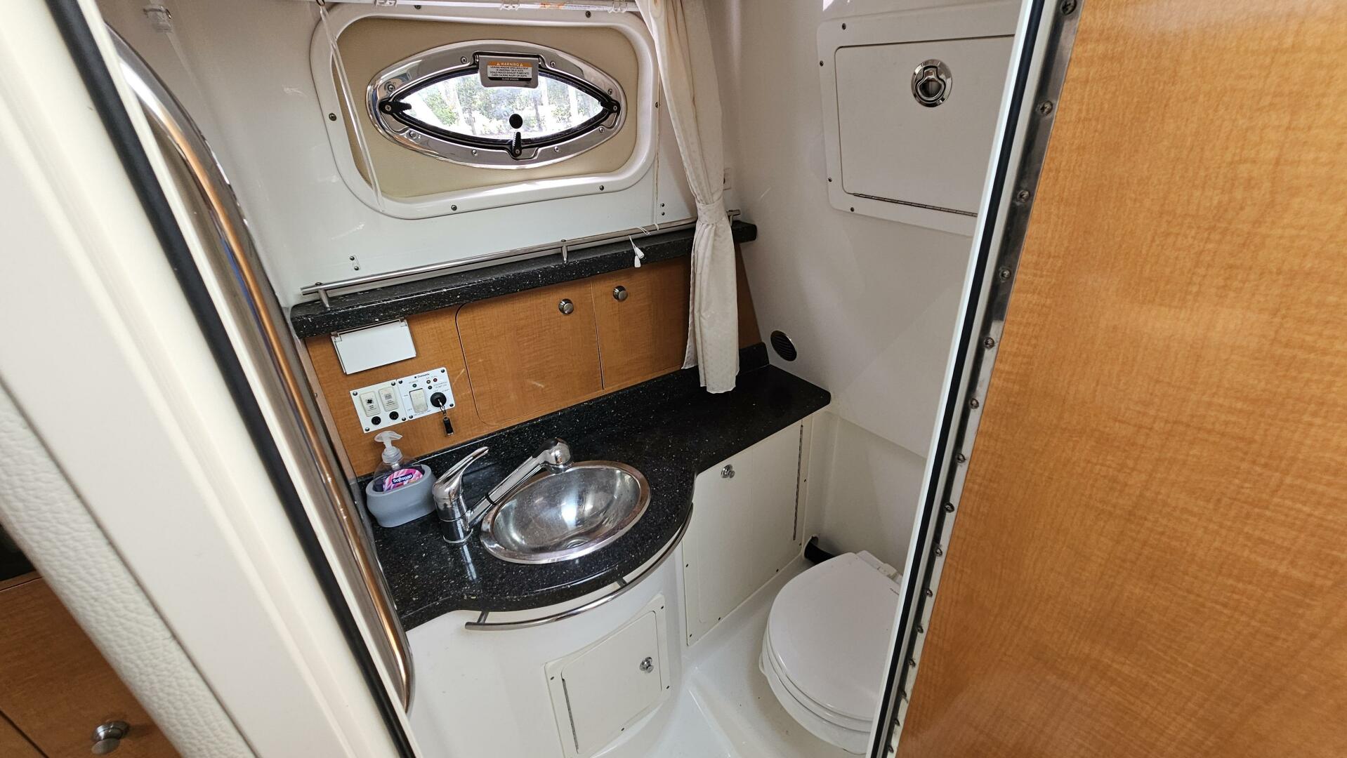 Slide: The Image of Robalo 305 Walkaround 2013 - 5457080