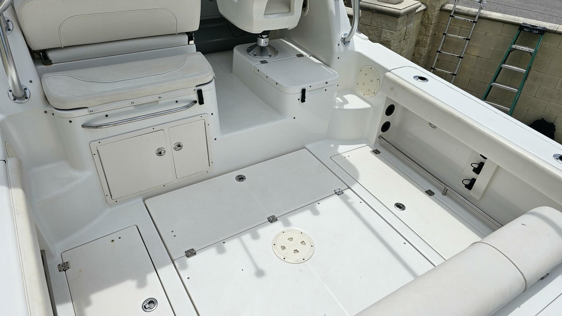 Slide: The Image of Robalo 305 Walkaround 2013 - 5457059