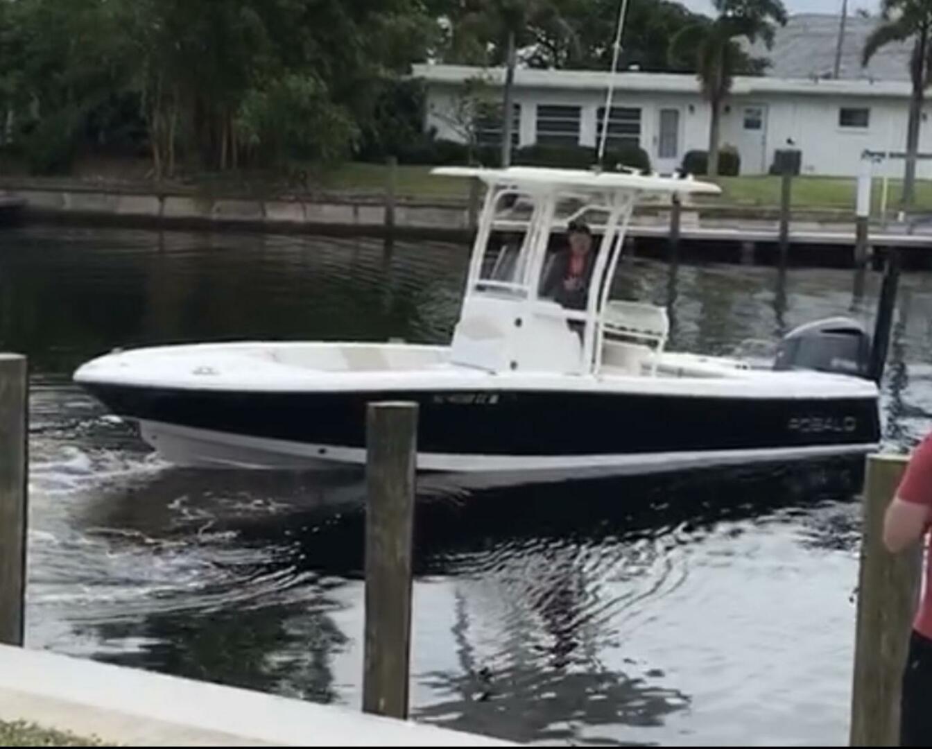 Slide: The Image of Robalo Cayman 2015 - 5537043