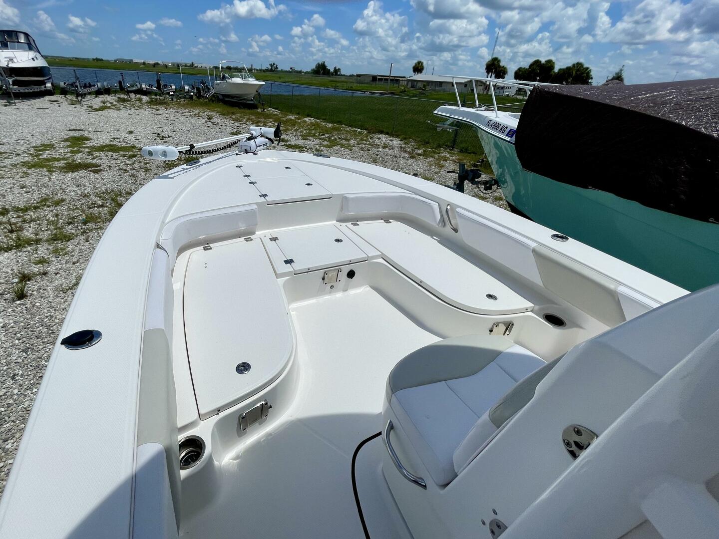 Slide: The Image of Robalo Cayman 2015 - 5537051