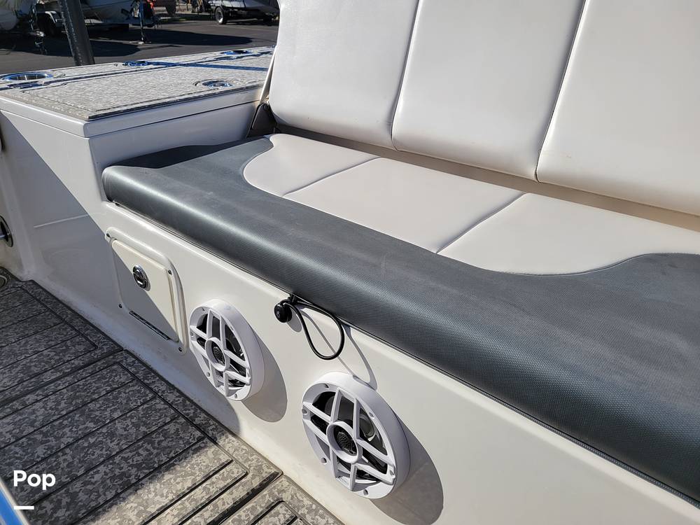 Slide: The Image of Robalo Cayman 226 2021 - 15070887