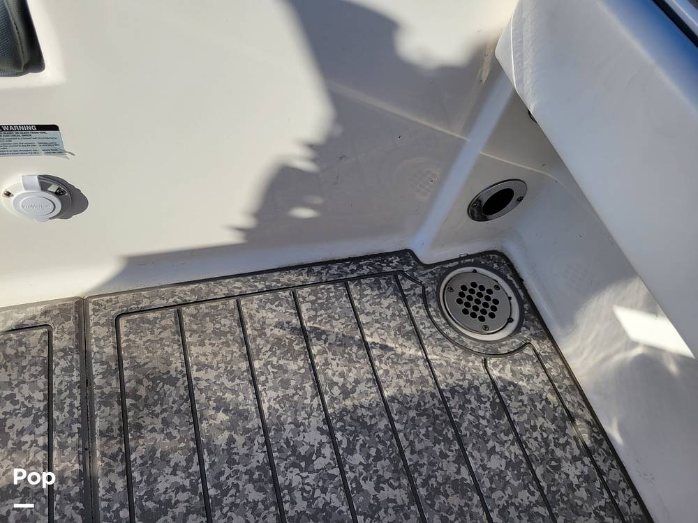 Slide: The Image of Robalo Cayman 226 2021 - 15070888