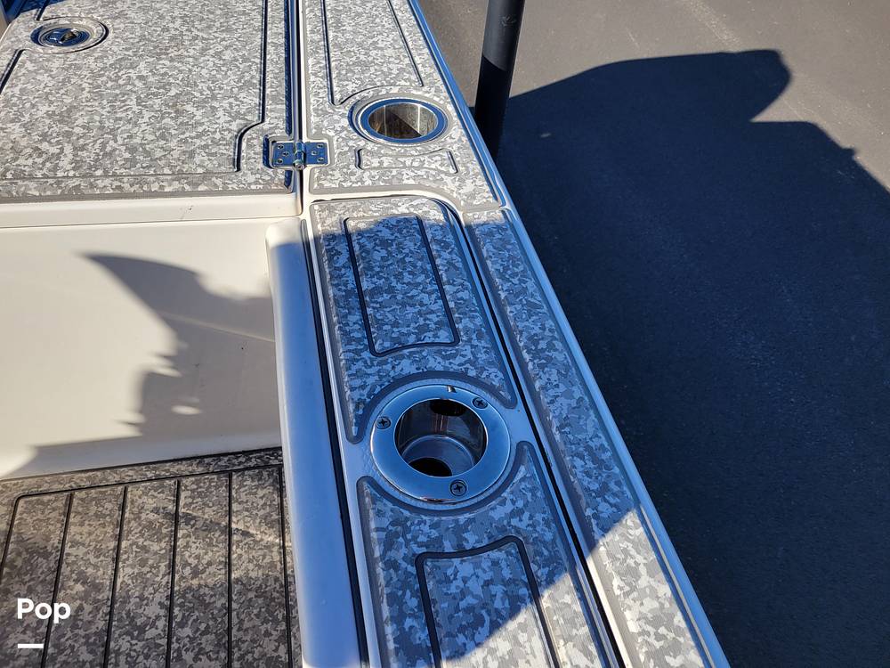 Slide: The Image of Robalo Cayman 226 2021 - 15070889