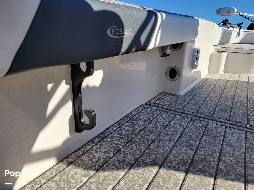 Slide: The Image of Robalo Cayman 226 2021 - 15071037
