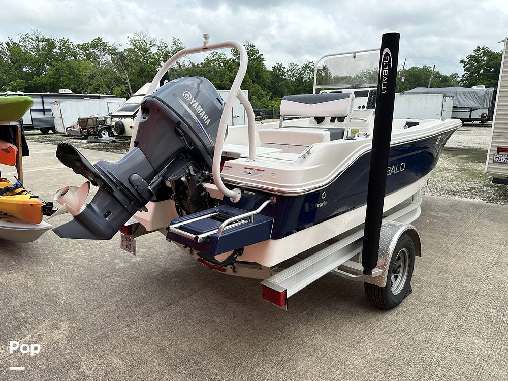 Slide: The Image of Robalo R160 2020 - 14183233