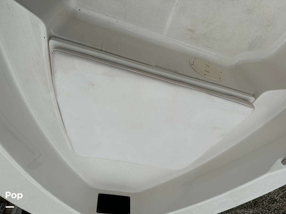 Slide: The Image of Robalo R160 2020 - 14183279
