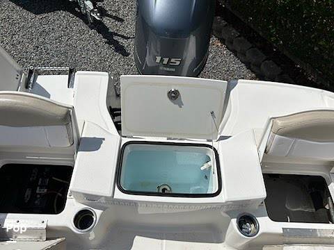 Slide: The Image of Robalo R180/CC 2018 - 15381490