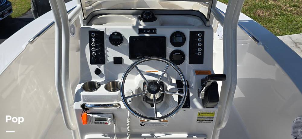 Slide: The Image of Robalo R200 2015 - 15439610