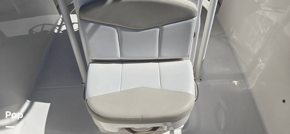 Slide: The Image of Robalo R200 2015 - 15439621