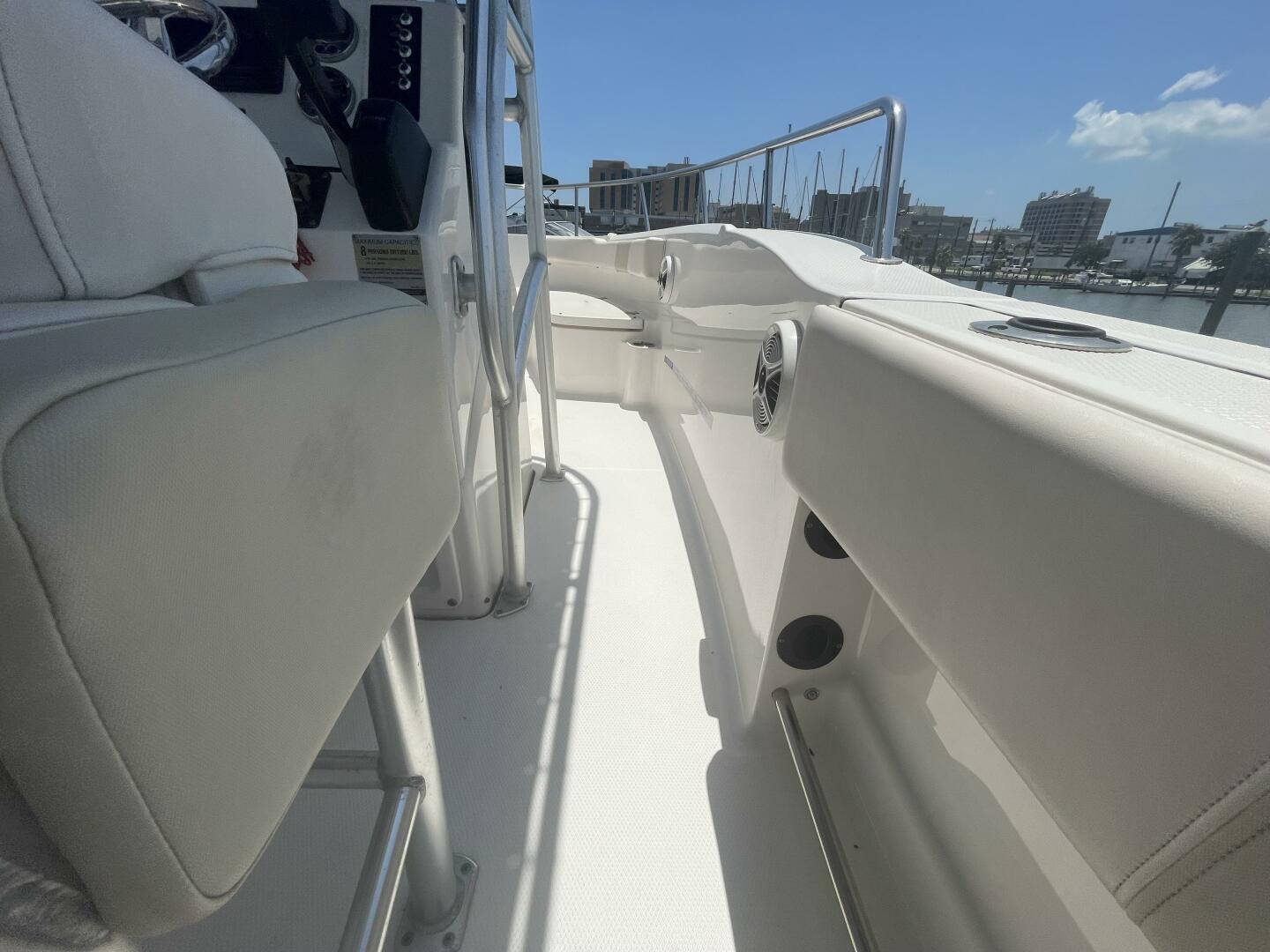 Slide: The Image of Robalo R200 2016 - 5112504