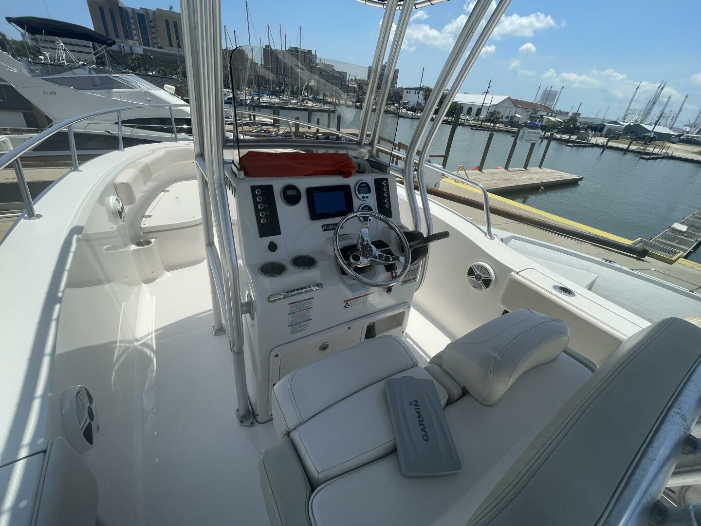 Slide: The Image of Robalo R200 2016 - 5112506