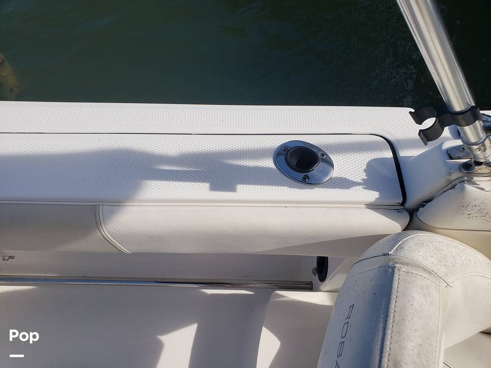 Slide: The Image of Robalo R207 2013 - 13121743
