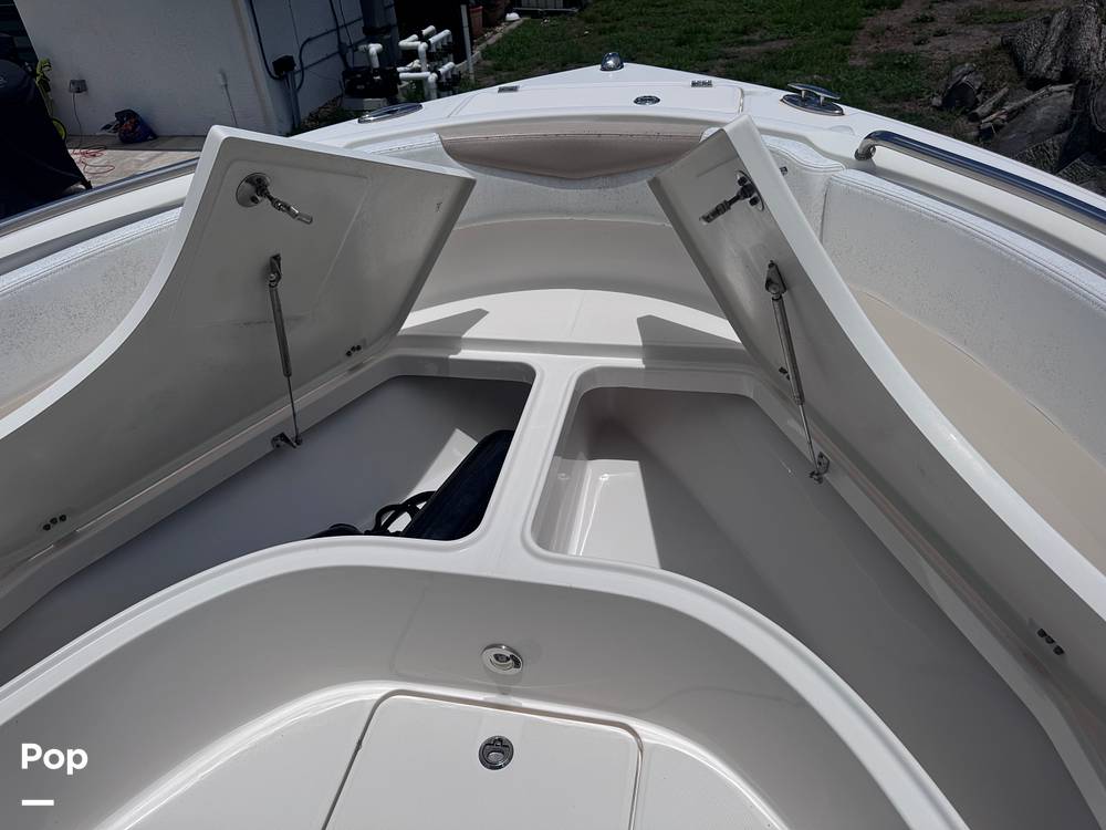 Slide: The Image of Robalo R222 2016 - 15604187