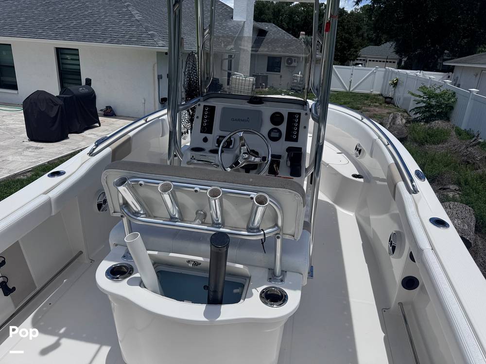 Slide: The Image of Robalo R222 2016 - 15604213