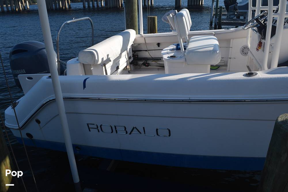 Slide: The Image of Robalo R222 2017 - 14863993