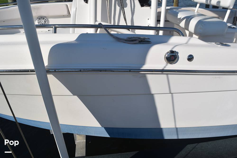 Slide: The Image of Robalo R222 2017 - 14863999