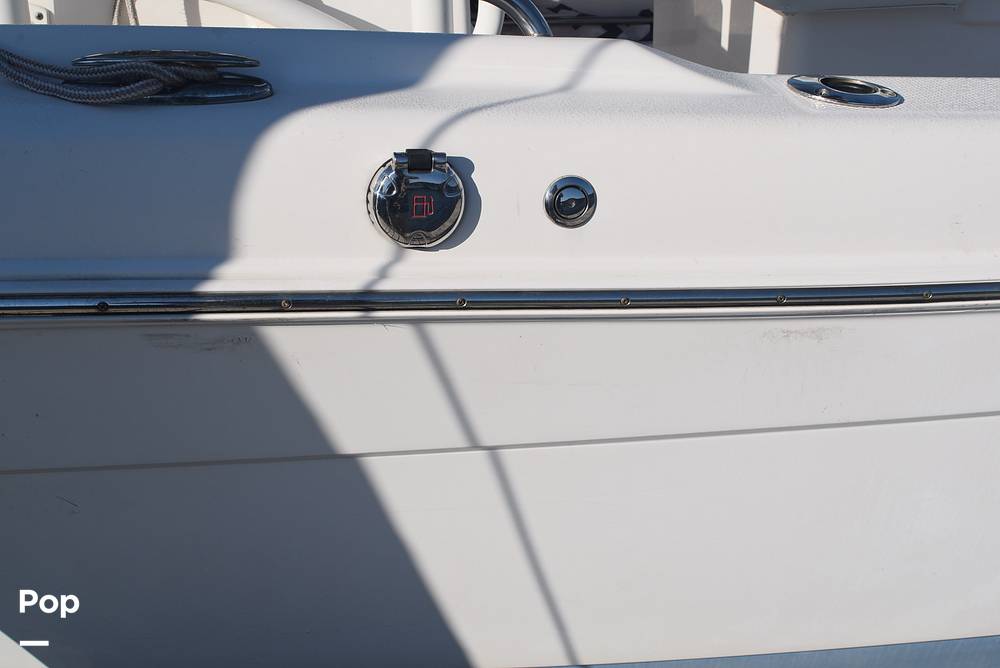 Slide: The Image of Robalo R222 2017 - 14864000