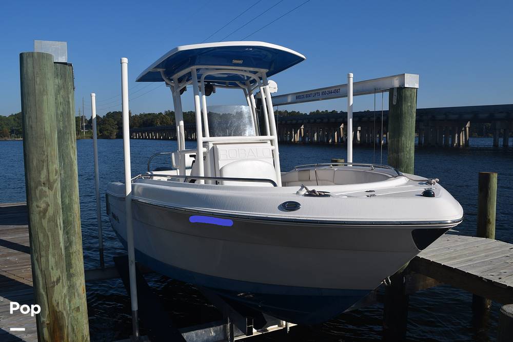 Slide: The Image of Robalo R222 2017 - 14863989