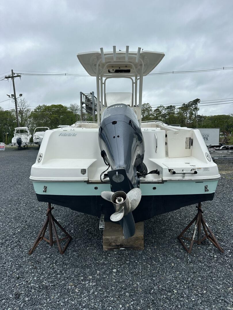 Slide: The Image of Robalo R222 2017 - 5284090