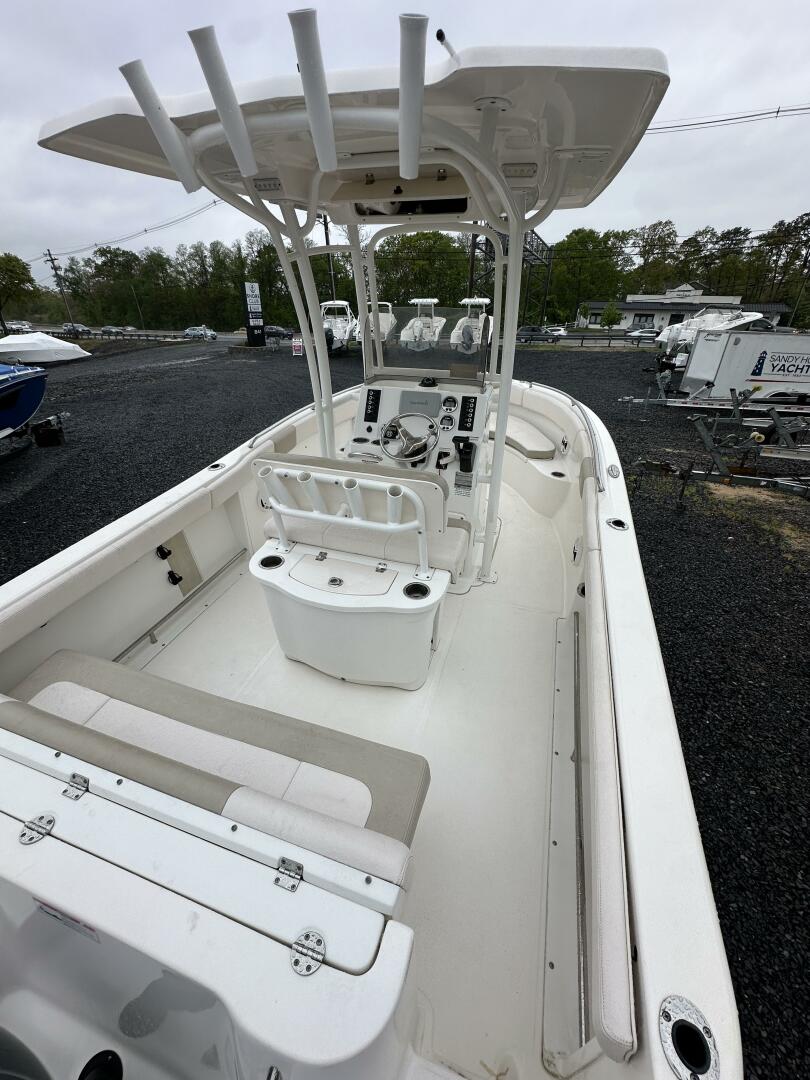 Slide: The Image of Robalo R222 2017 - 5284092