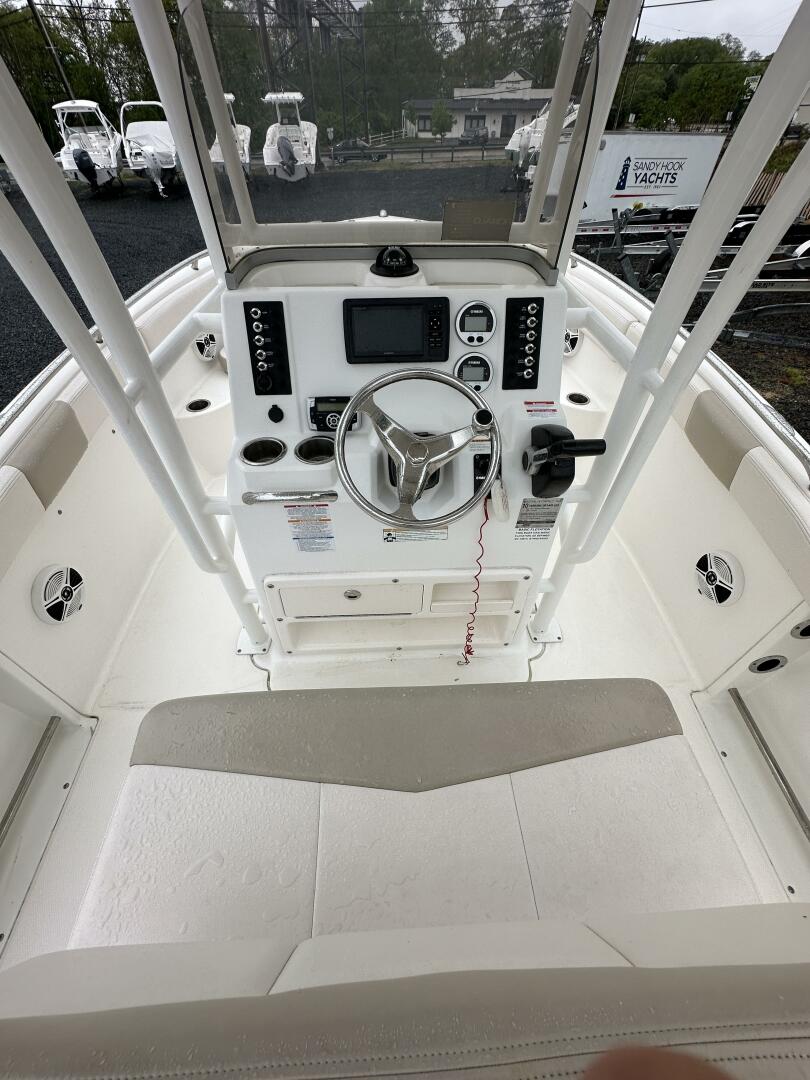 Slide: The Image of Robalo R222 2017 - 5284095