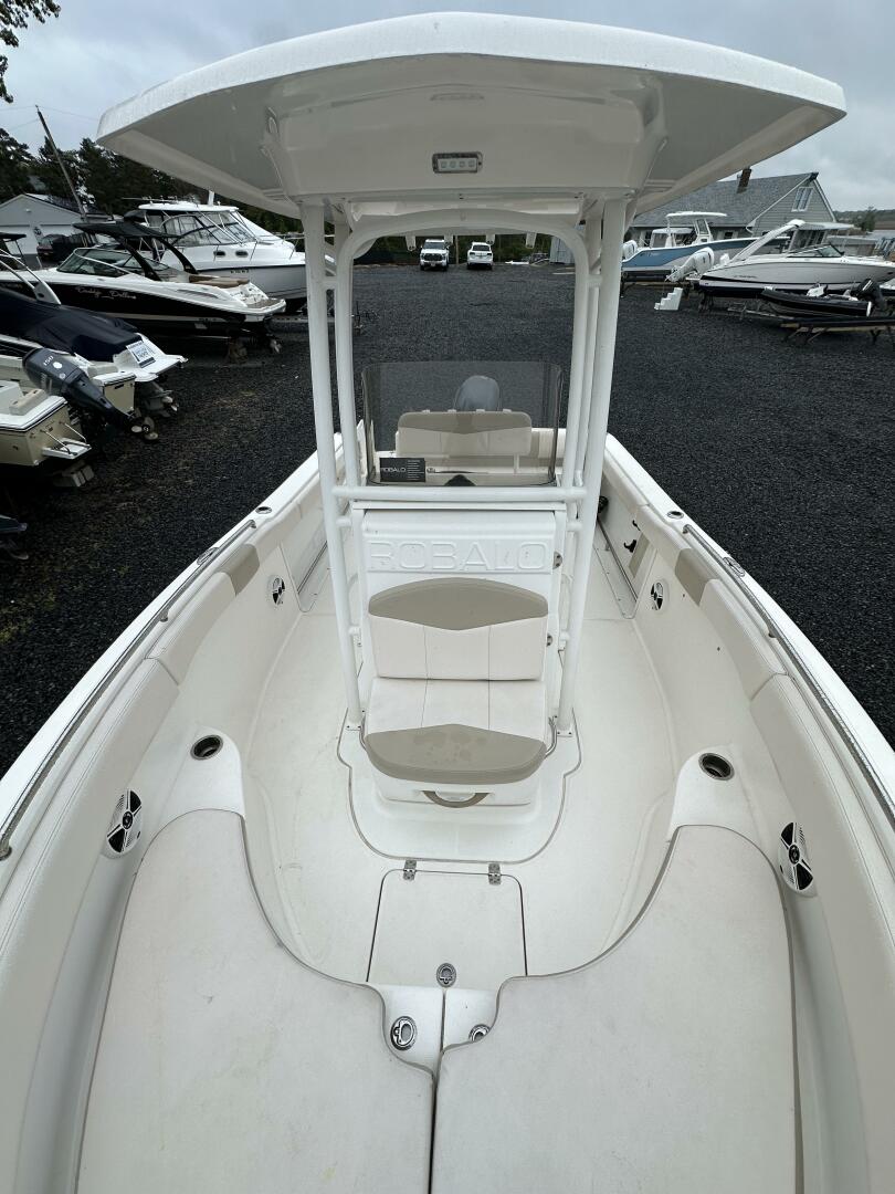 Slide: The Image of Robalo R222 2017 - 5284097