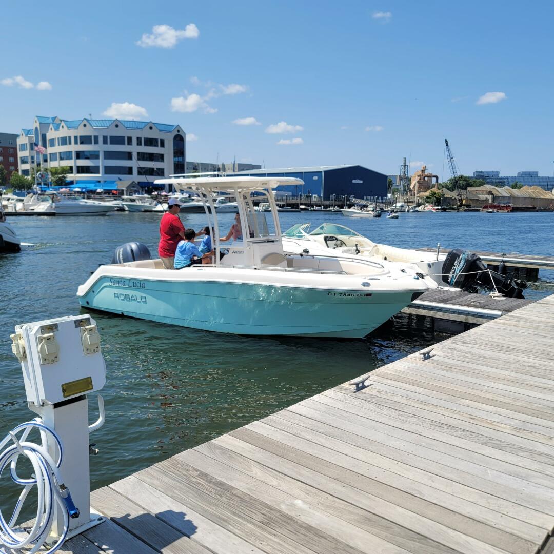 Slide: The Image of Robalo R222 2017 - 5284099