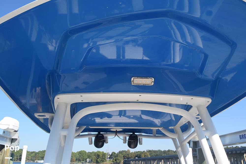 Slide: The Image of Robalo R222 2017 - 14864051