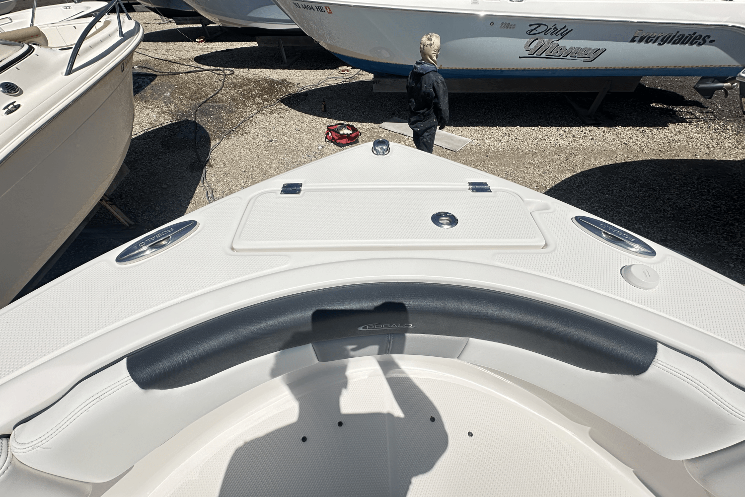 Slide: The Image of Robalo R222 2020 - 9