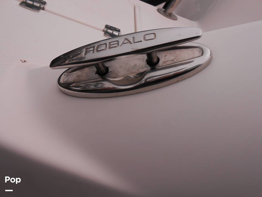 Slide: The Image of Robalo R222 CC 2020 - 14083906