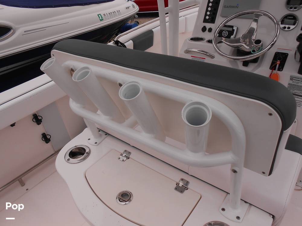 Slide: The Image of Robalo R222 CC 2020 - 14083920