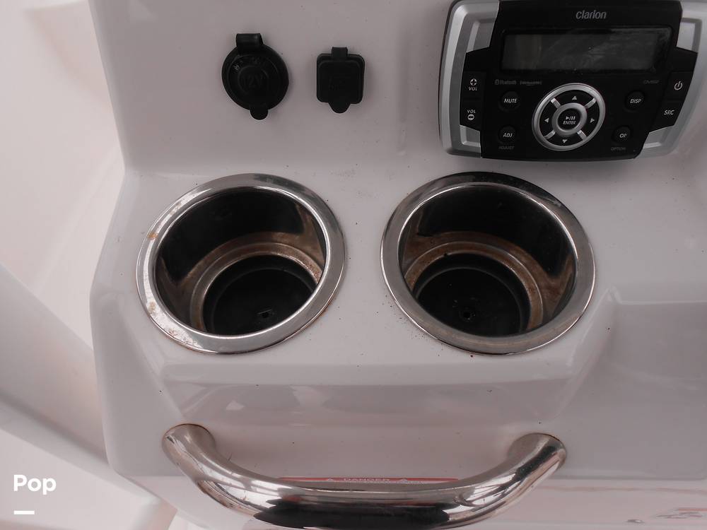 Slide: The Image of Robalo R222 CC 2020 - 14083933
