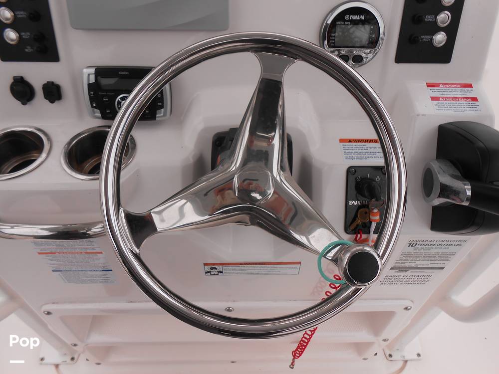 Slide: The Image of Robalo R222 CC 2020 - 14083940