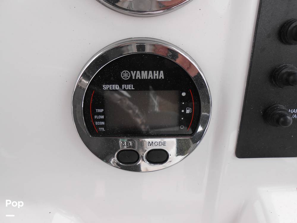 Slide: The Image of Robalo R222 CC 2020 - 14083945