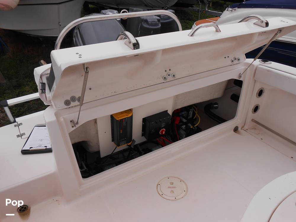 Slide: The Image of Robalo R222 CC 2020 - 14083980