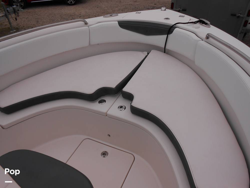 Slide: The Image of Robalo R222 CC 2020 - 14083986