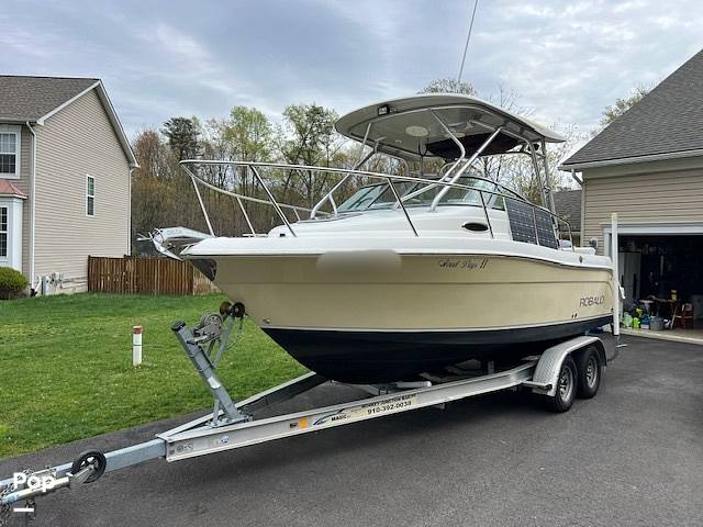 Slide: The Image of Robalo R225 2008 - 15338009