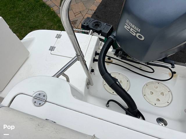 Slide: The Image of Robalo R225 2008 - 15338032